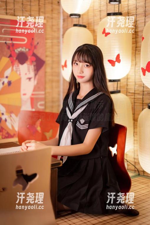 看西呱呀呀呀的私房女仆展示，原图中我竟然忘记了时间，是张嘴的魔力吗？