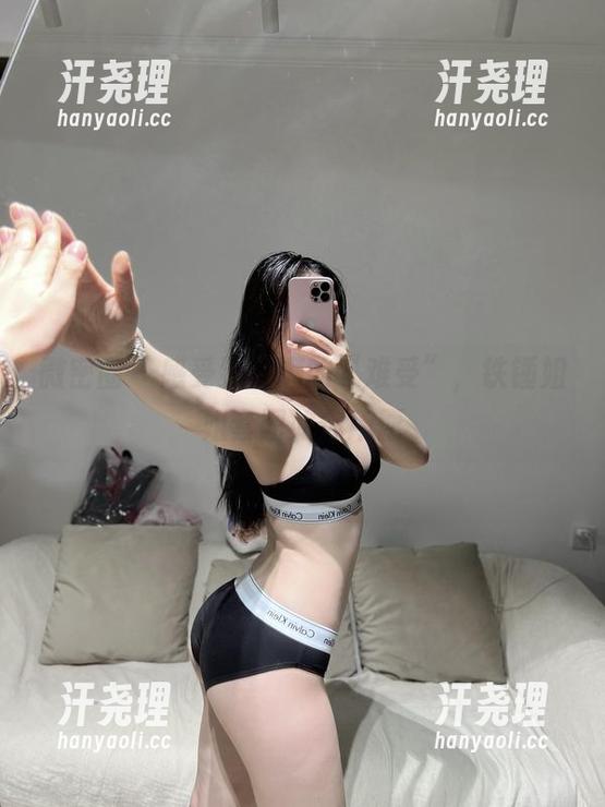 微密圈 - 感受到满满的“难受”，铁锤姐姐套图如你所愿