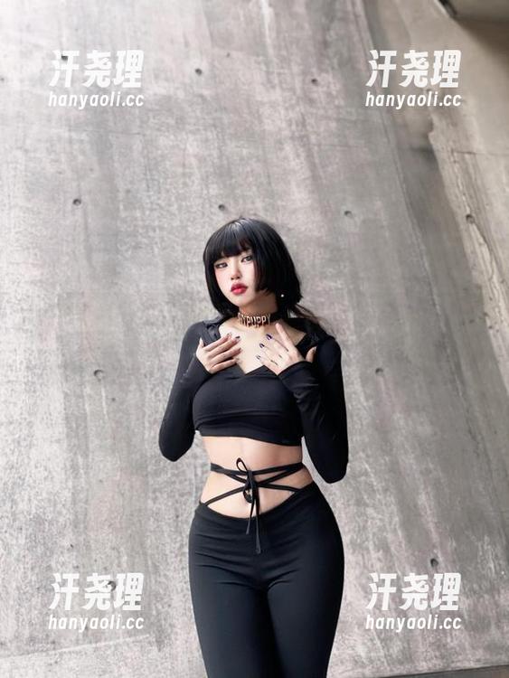 微密圈 - 来！看看陈佩奇这就有个看腿的合集