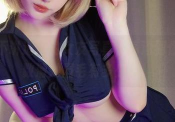 雯妹不讲道理的女友写真，高清到你可以数清她眉毛有多少根！