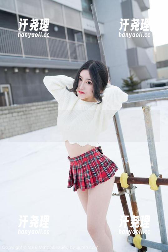 魅妍社 - Manuela玛鲁娜白衬衫作品集：原图中的姿势学问，值得深挖！