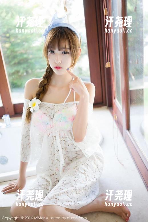 魅妍社 - 说好的居家写真更新，结果发现丽Yovi躺着就能拍