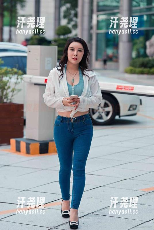 如果皮裙黑丝能说话，魔镜街拍合集会怎样呢？
