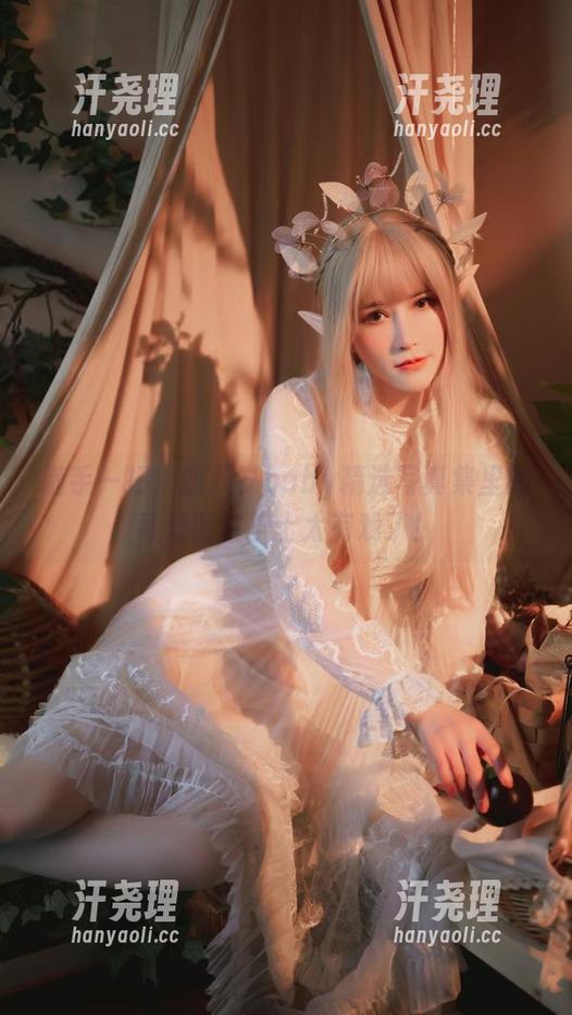 随手一扫，鹿八岁baby精选写真集里的可爱医生护士太有戏了！